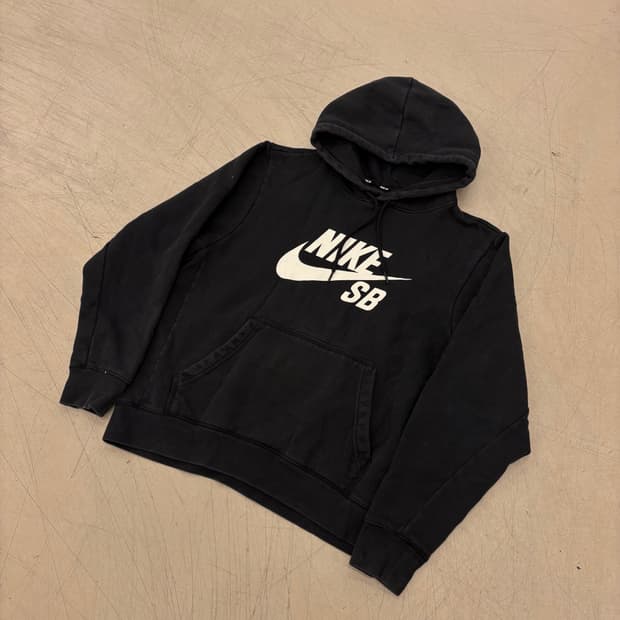나이키 SB 빅로고 블랙 후드티