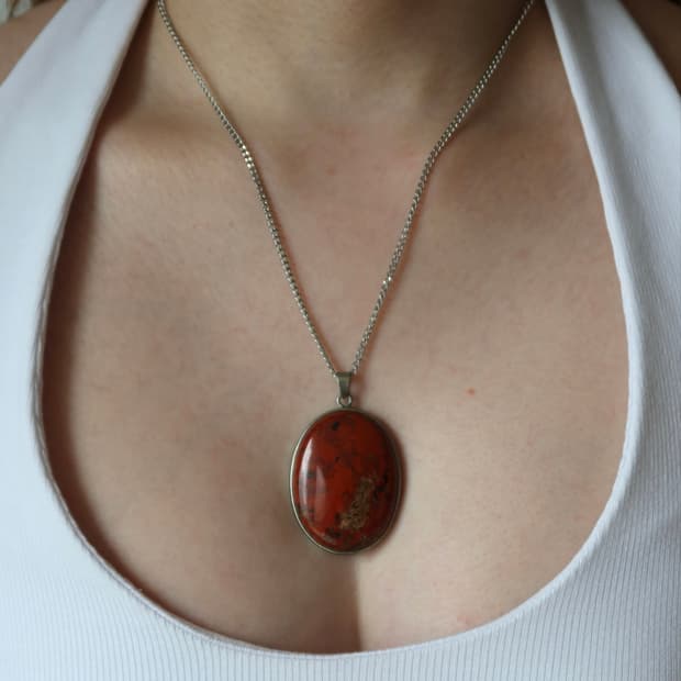 oval stone marble necklace