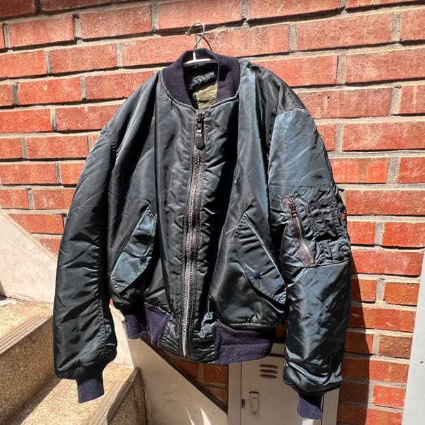 [USA] 알파 인더스트리 MA-1 항공점퍼 (L / navy)