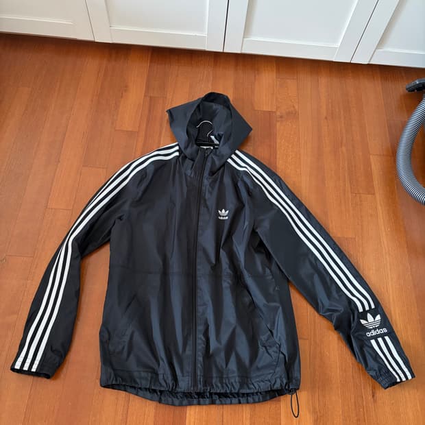 아디다스 오리지널 바람막이