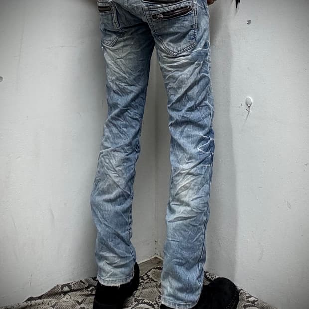 “Vintage”Double Zipper Detail Crack Wash