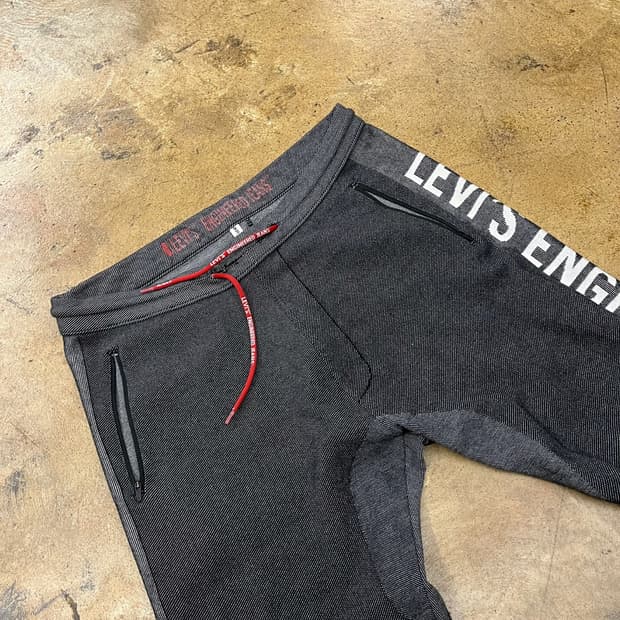 [정품/L] 리바이스 엔지니어드 블랙 조거팬츠 b16