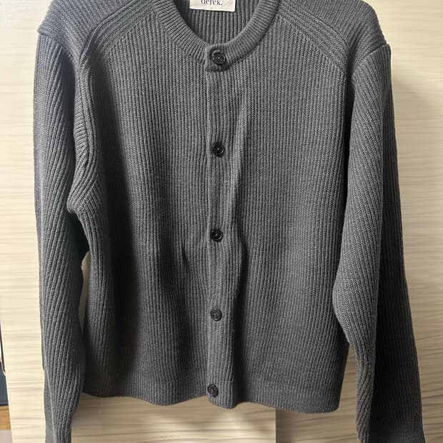 비슬로우 x 데릭 콜라보 가디건 L