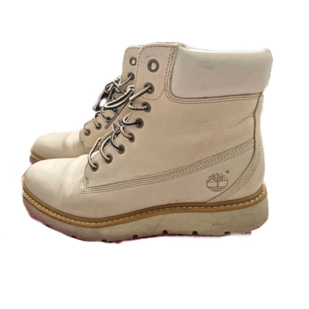 ✨오늘만 판매✨팀버랜드 6인치 아이보리 부츠✨