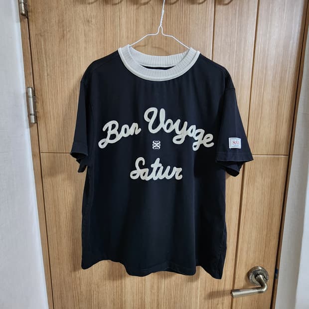 (M)세터 로고 자수 보야지 반팔 티셔츠 