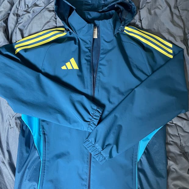 아디다스 티로 25 컴페티션 올웨더 자켓