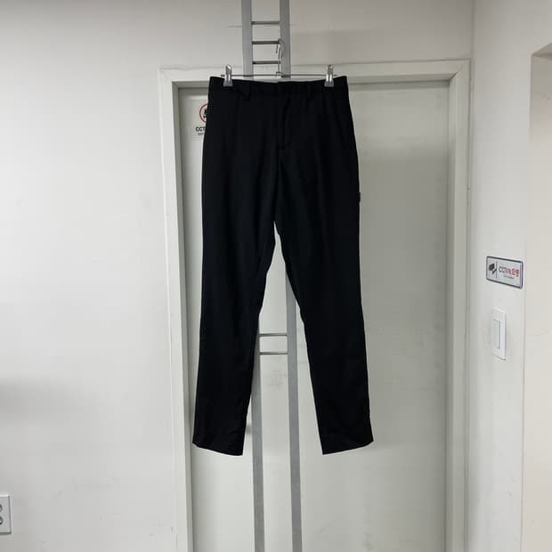 버버리 블랙 슬랙스 44(W)