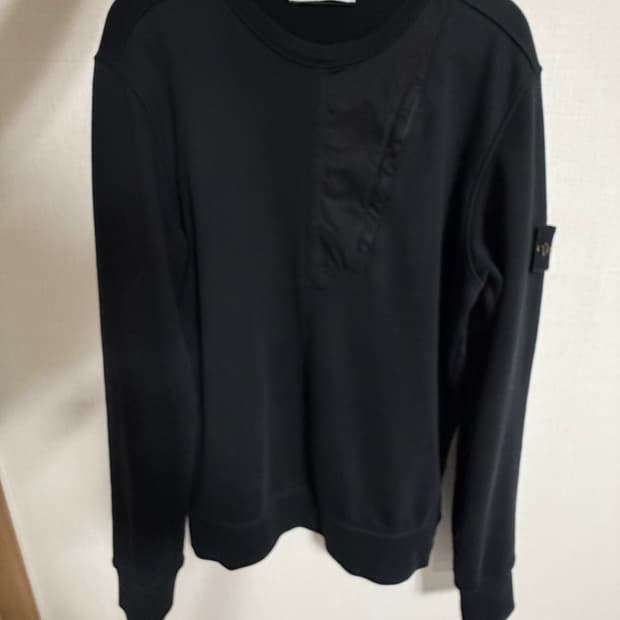 스톤아일랜드 포켓 맨투맨 M 