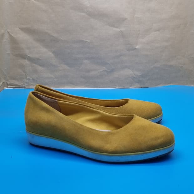 클락스 여성 스웨이드 플랫슈즈235