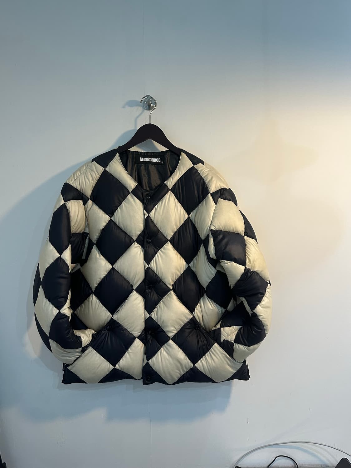 Neighbor hood checker down jacket | 후루츠패밀리