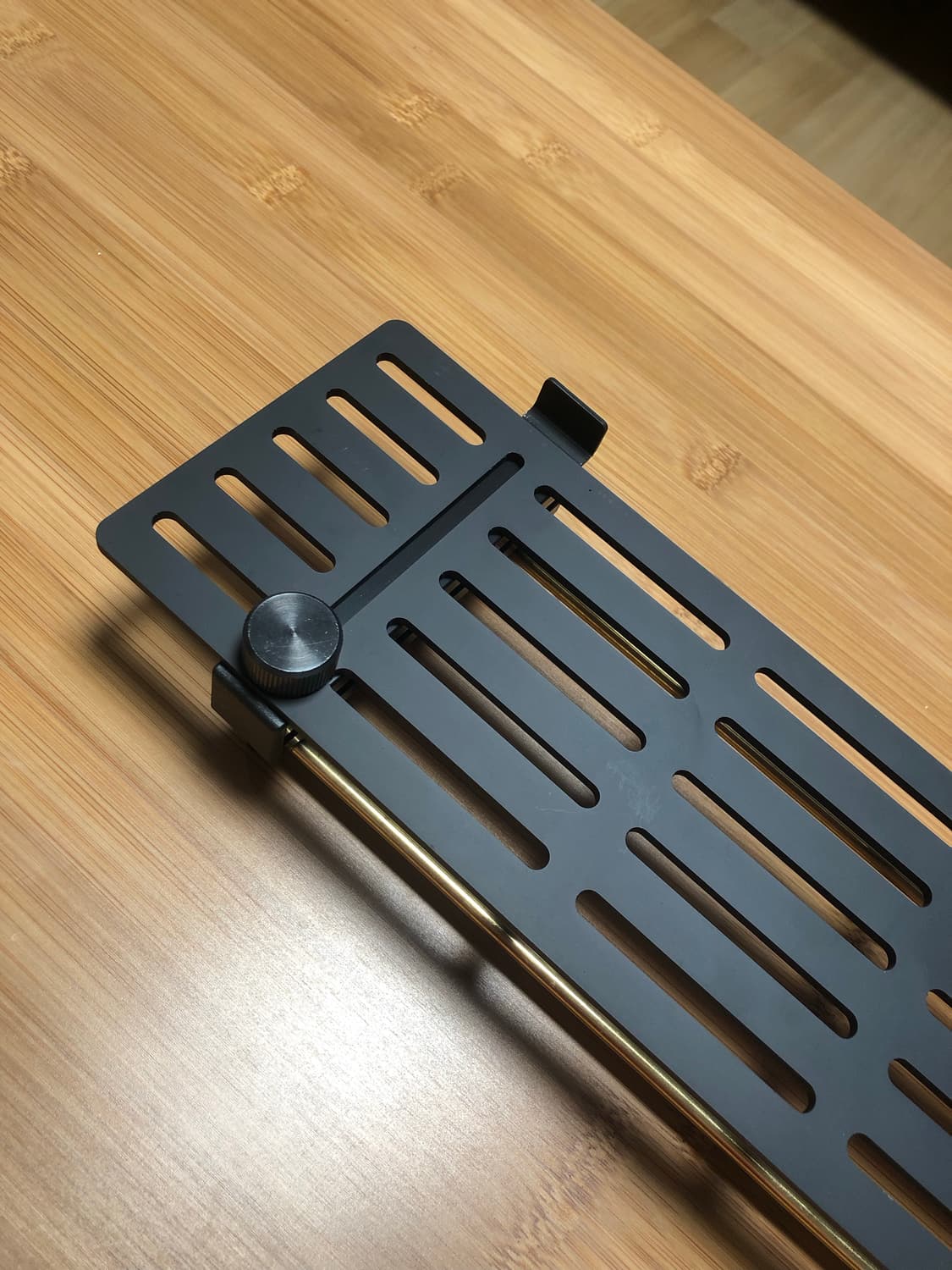 SLIDE-SIDETOP25 nowellcamp レイリーヒュッゲ