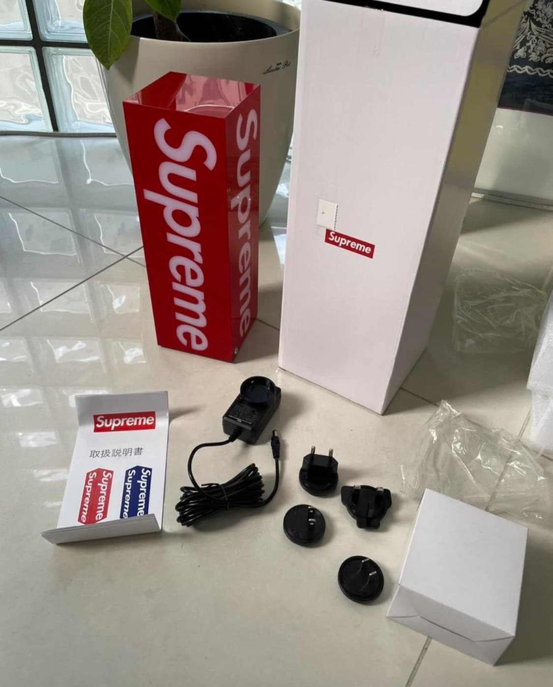 Supreme Box Logo Lamp Supreme - Box Logo Lamp | 高さ30cmのボックス