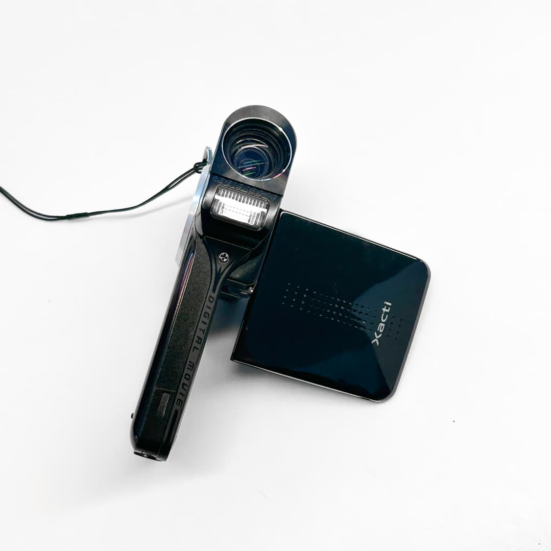 SANYO Xacti DMX-C6 シャンパンゴールド 【完動品 極美品】SANYO Xacti