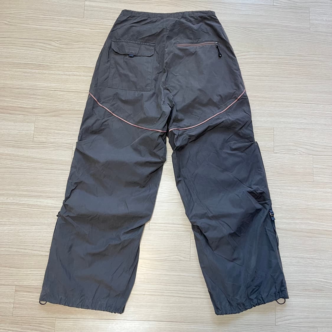 coyseio: suu strap line pants | 후루츠패밀리