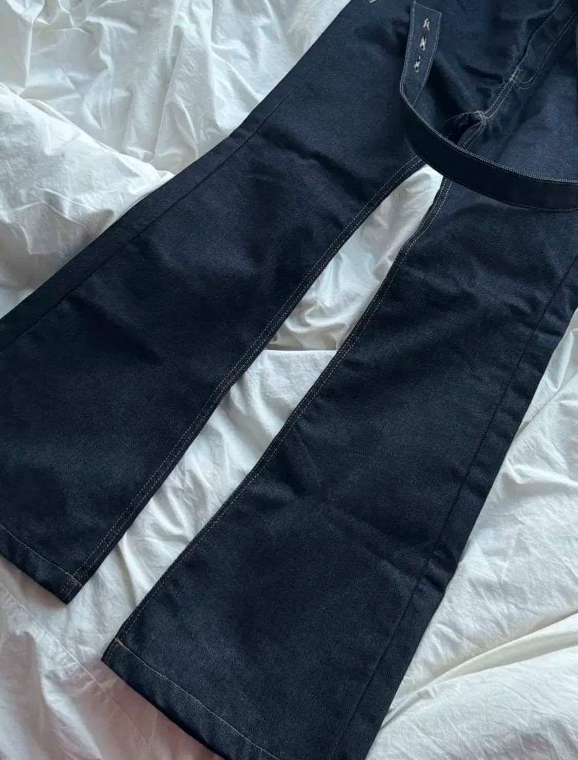 open yy BELTED LOOSE BOOTCUT JEAN | 후루츠패밀리