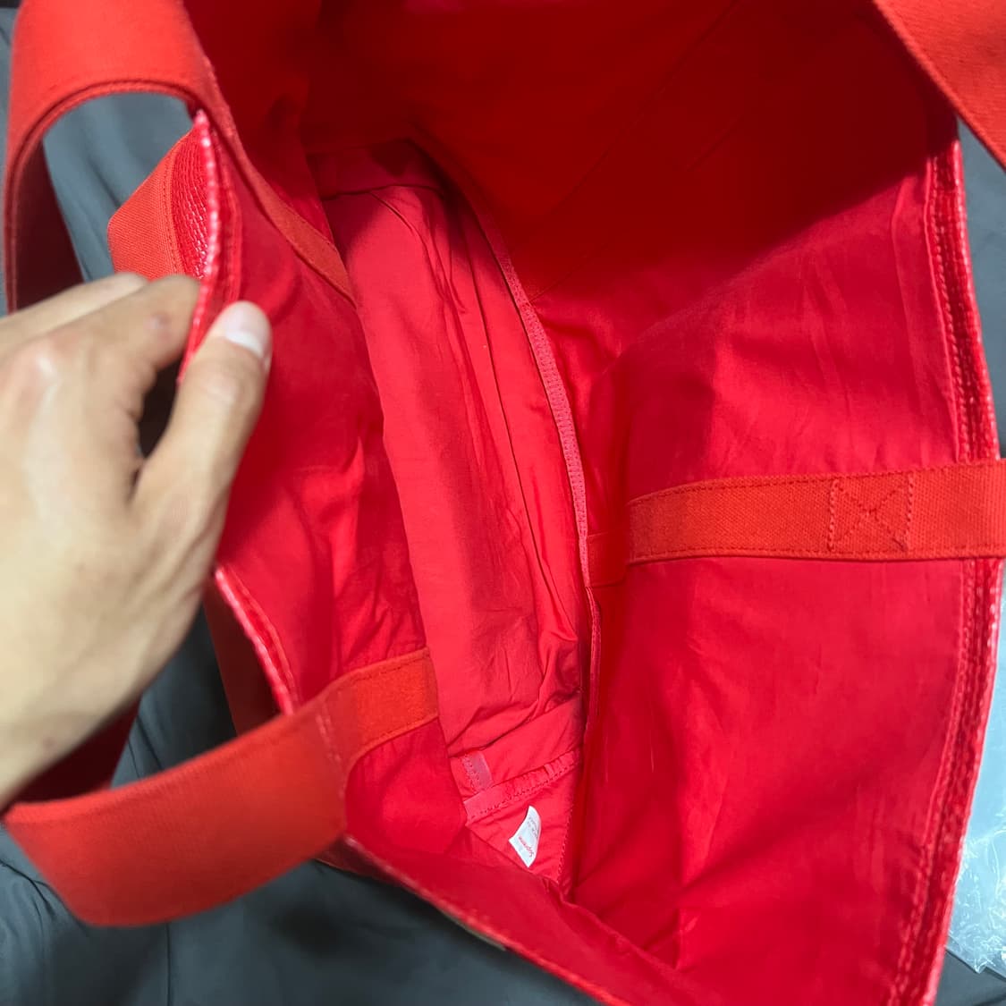 Supreme Raffia Tote Red - 20SS | 후루츠패밀리