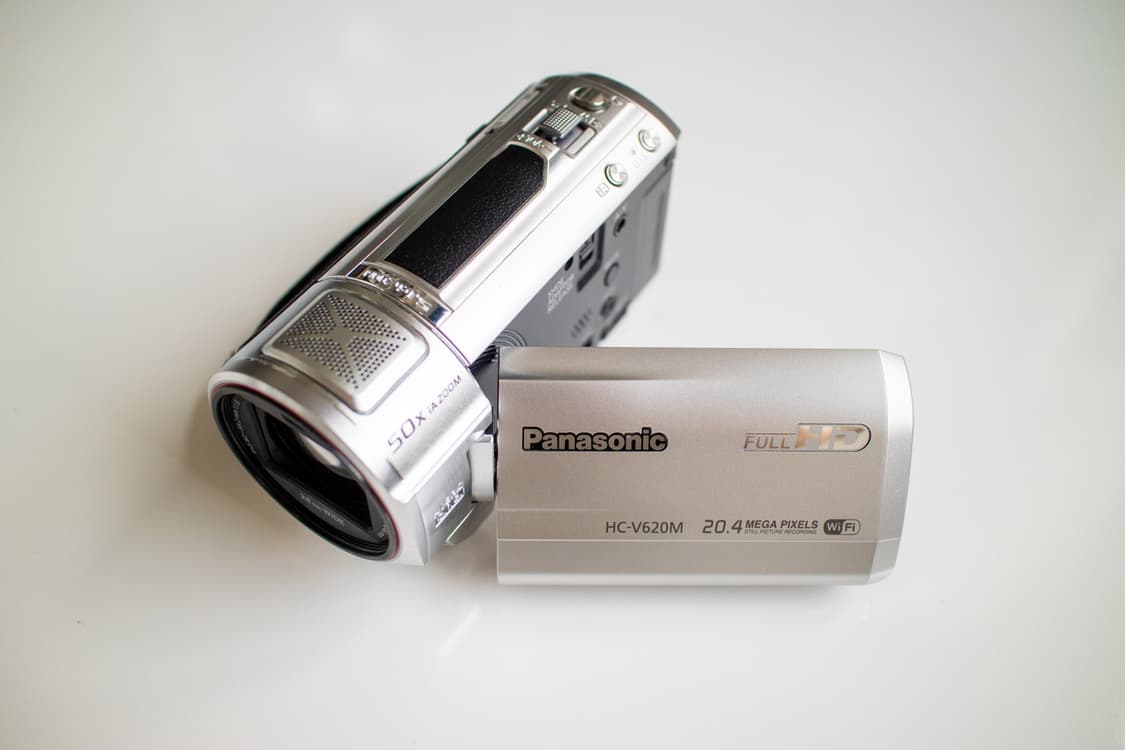 【動作ＯＫ】 Panasonic　HC-V620M Amazon.co.jp: パナソニック デジタルハイビジョンビデオカメラ