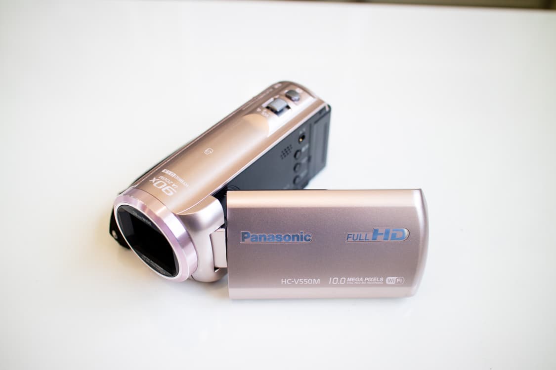 Panasonic HC-V550M 本体 Amazon.co.jp: パナソニック デジタルハイビジョンビデオカメラ