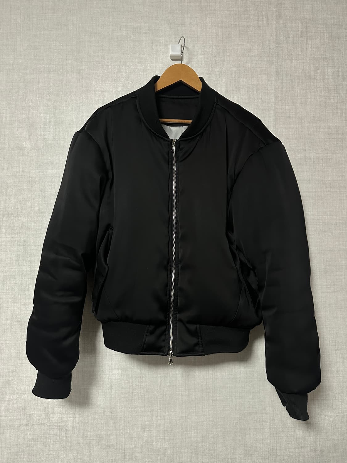 VUJADE MAX SATIN PILLOW BOMBER JACKET　M Max Satin Pillow Bomber Jacket | Why are you here?