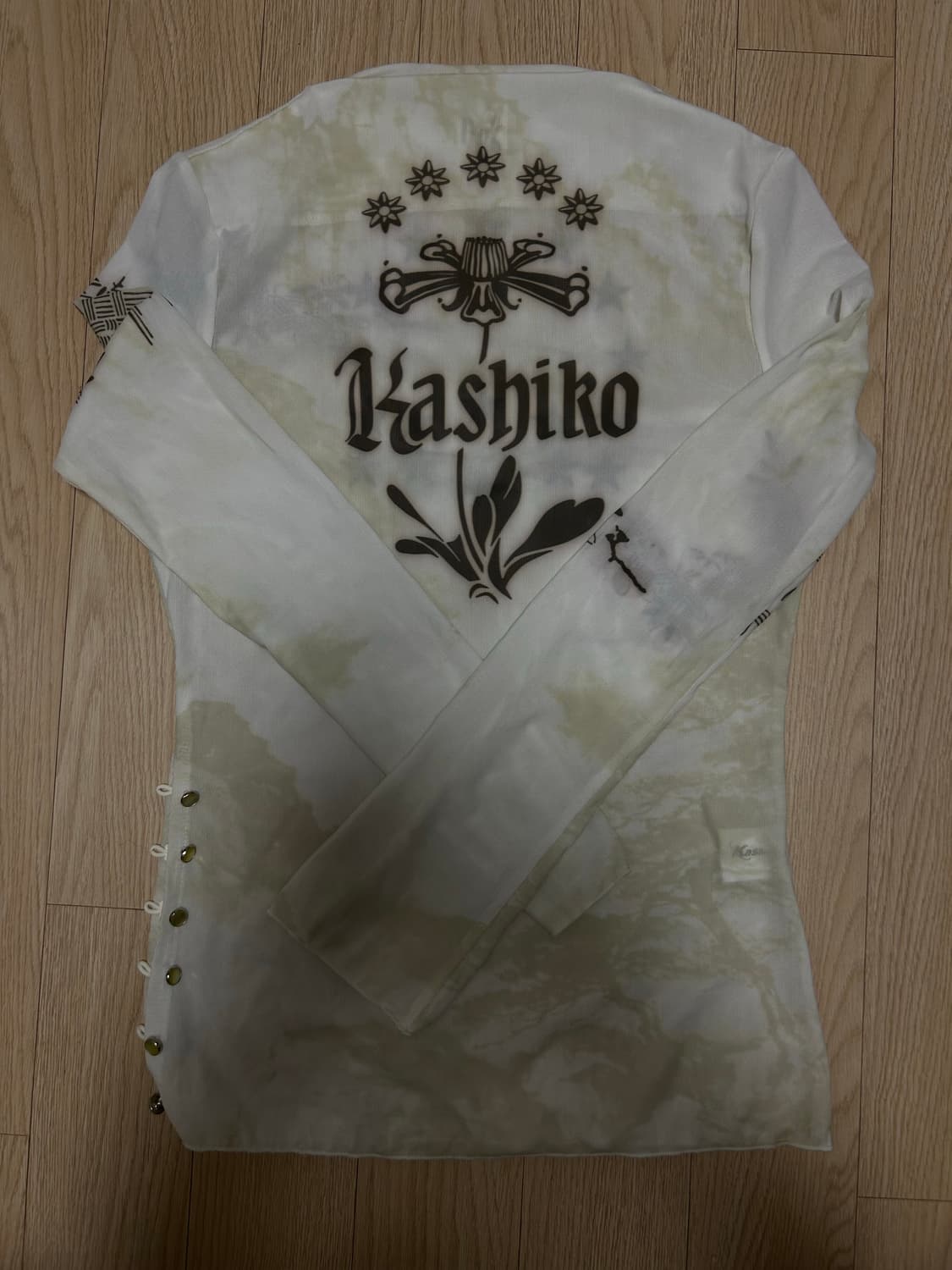 카시코 Ink Painting Highneck Mesh Top | 후루츠패밀리