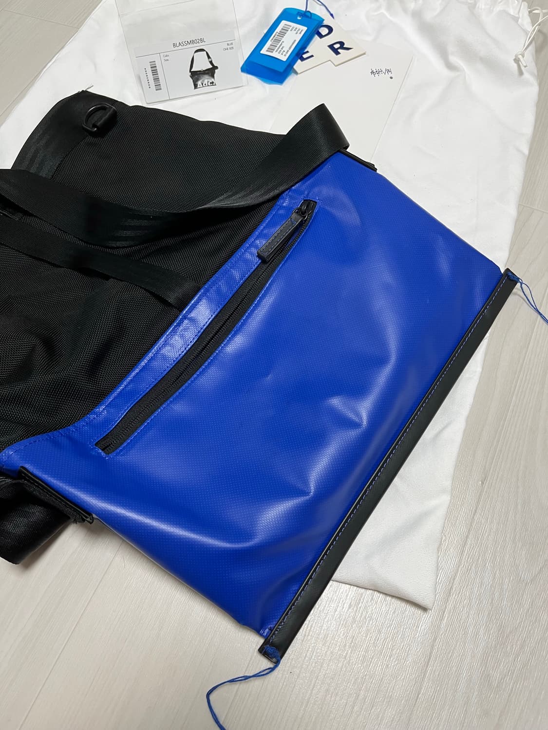 ADER] 아더에러 Trace roll bag | 후루츠패밀리