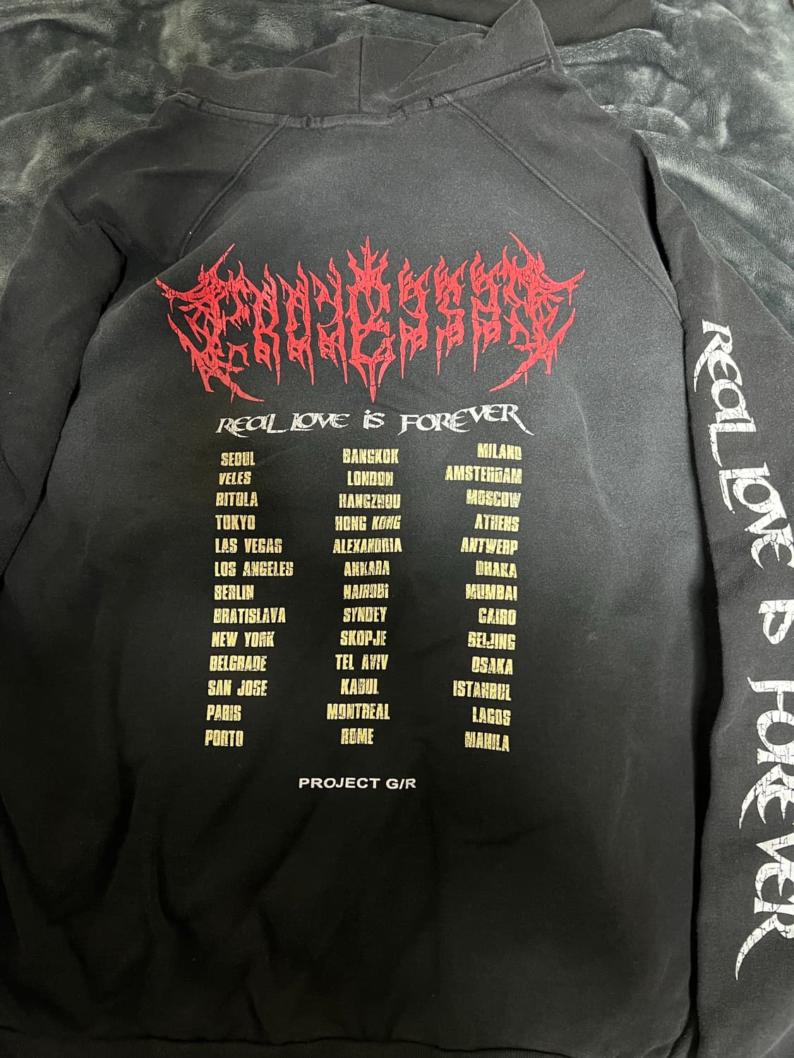 ★送料・関税込★Project G/R★Crow Worldtour Hoodie★Black★ ☆人気☆【Project G/R】☆Crow Worldtour Hoodie☆Black