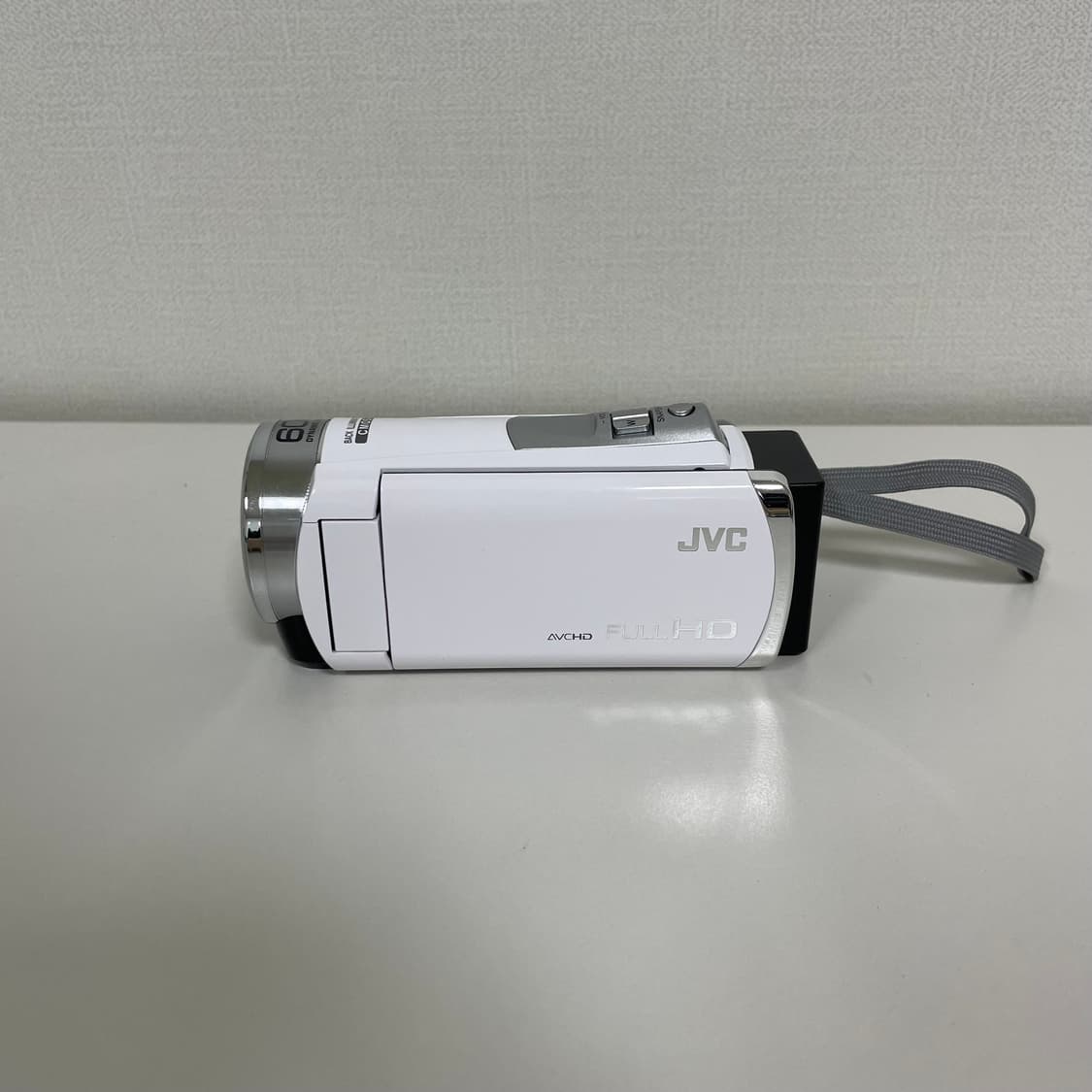 JVC Everio GZ-HM155-R 本体 Amazon | JVC ハイビジョンメモリームービー「GZ-HM155