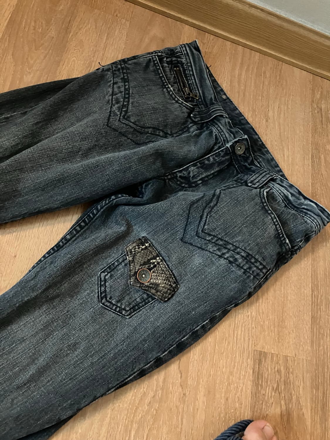 パンツ semanticdesign patterned python denim Semantic design python denim | 후루츠패밀리
