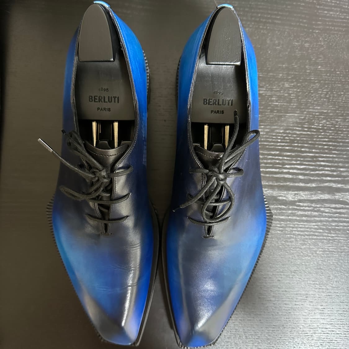 berluti ベルルッティアレッサンドロエッジ
