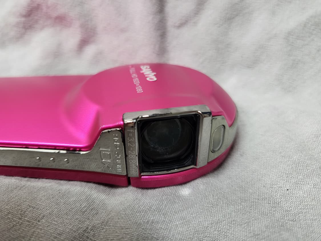 ジャンク サンヨー SANYO Xacti DMX-CS1 Amazon | SANYO デジタルムービーカメラ Xacti CS1 ピンク DMX
