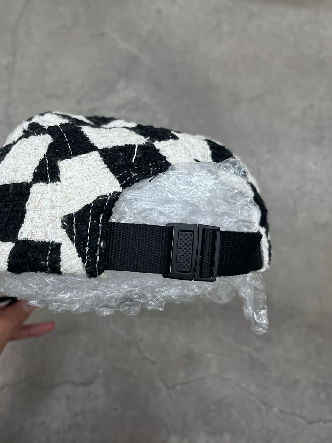 Supreme CHECKERBOARD BOUCLE CAMP CAP | 후루츠패밀리