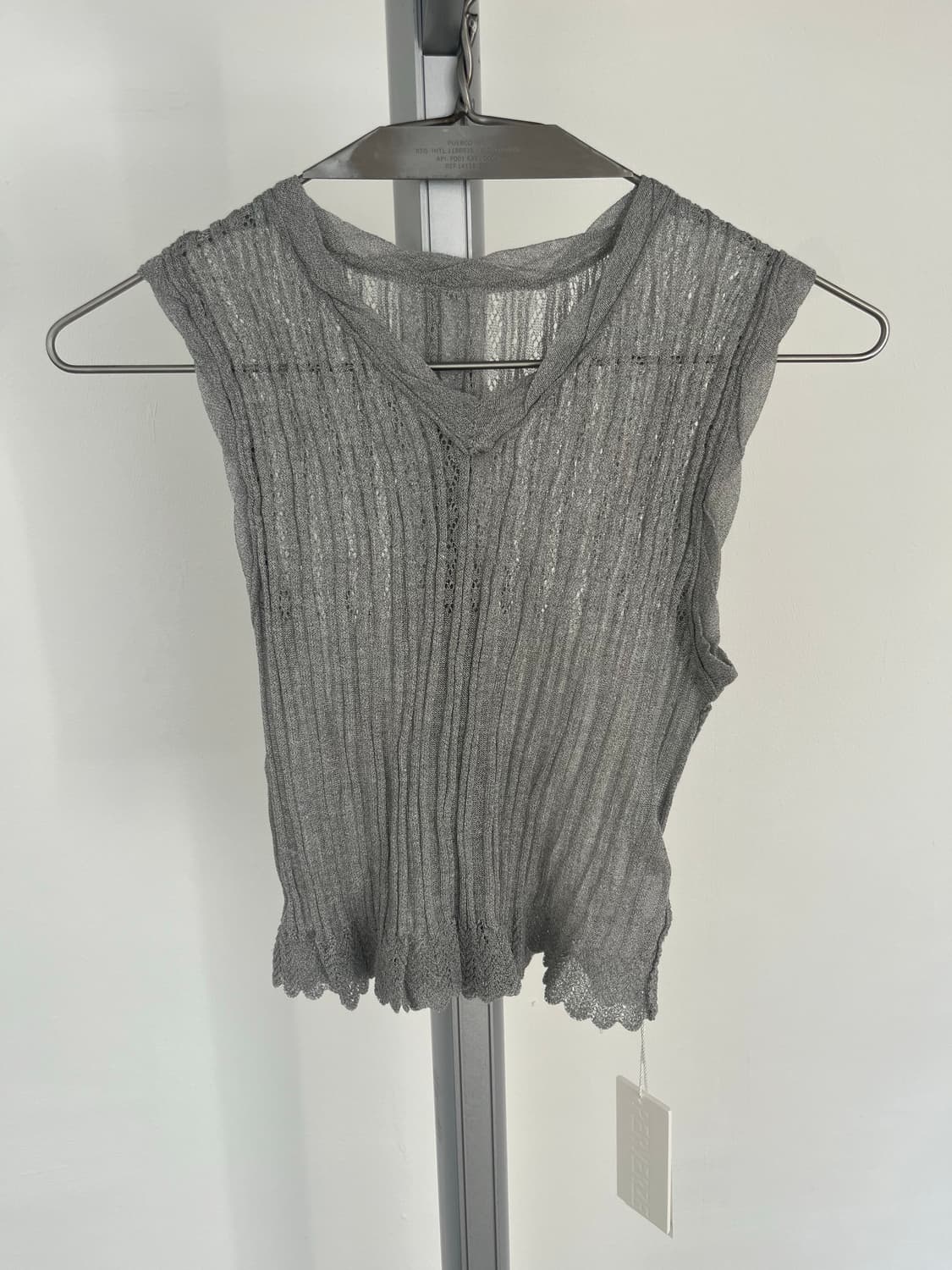 Tiny Rib Cropped vest | 후루츠패밀리