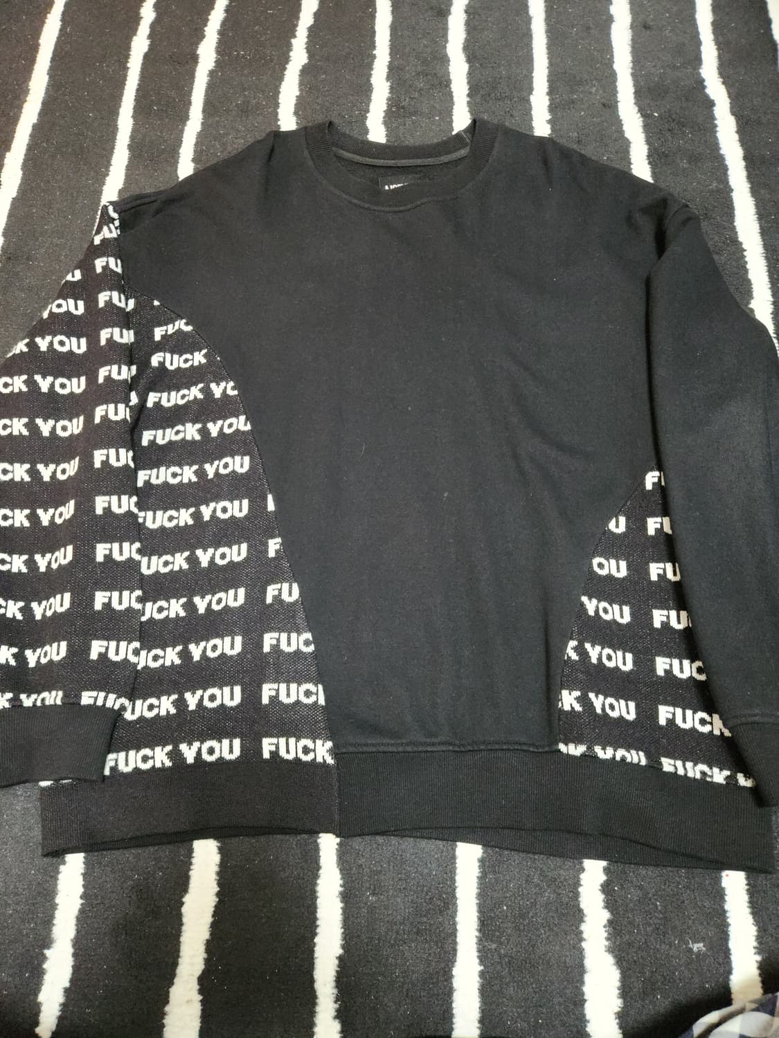 AJOBYAJO FUXX YOU Sweatshirt | 후루츠패밀리