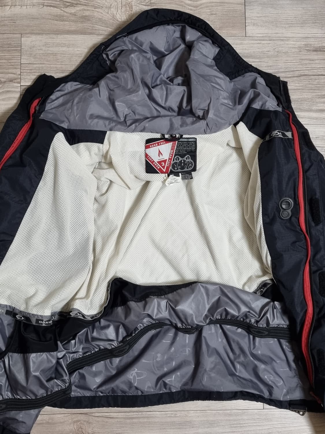 【OAKLEY】\"00's ROAD FUEL JACKET\" vintage 00's Vintage Men's Oakley Road Fuel 3 Outdoor Ski Snowboard Jacket