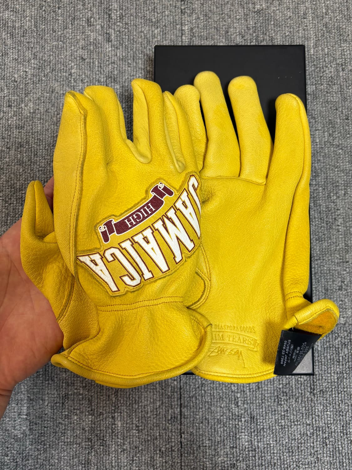 stussy x denim tears gloves l/xl | 후루츠패밀리