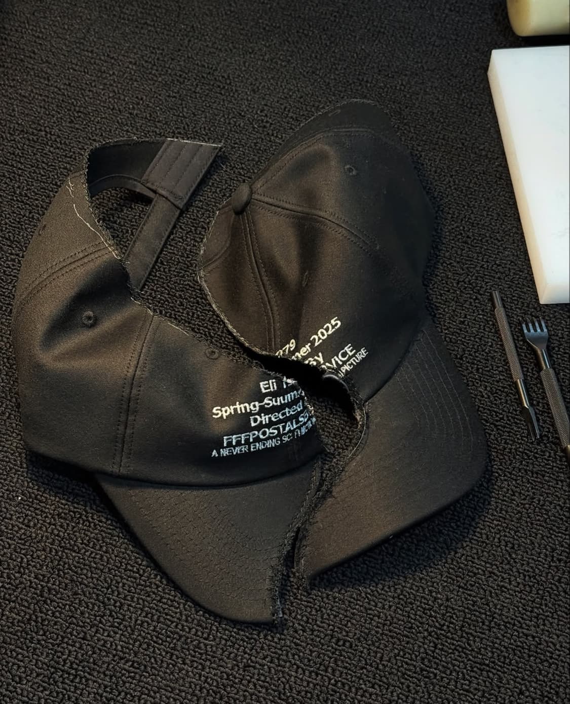 fffpostalservice split waxed damaged cap | 후루츠패밀리