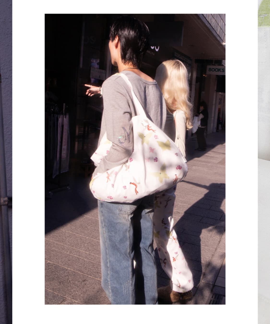 ＊韓国＊［NAVIVERSE］Jay Tote Bag White 예약주문) 7월 20일 이전 발송 Jay Tote Bag - naviverse
