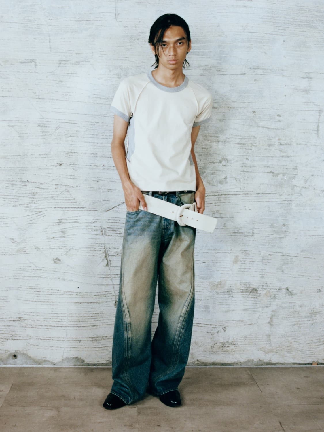 Nvrfrgt 3d twist denim pants 2사이즈 | 후루츠패밀리