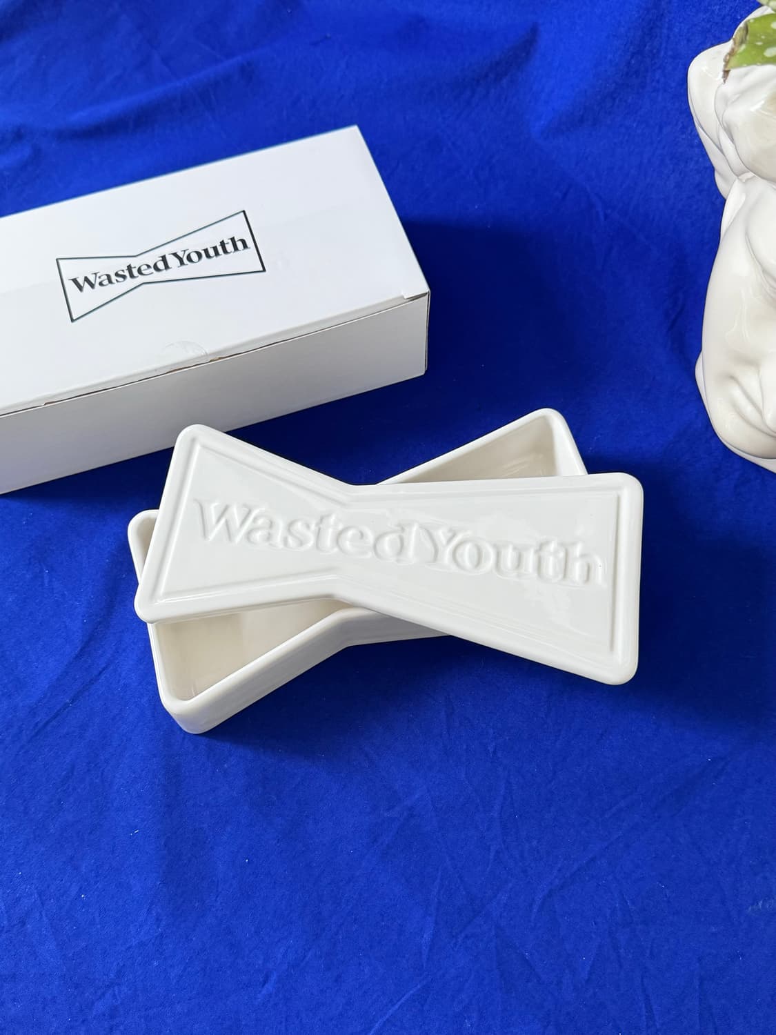 Wasted Youth RIBBON CERAMIC BOX Wasted Youth RIBBON CERAMIC BOX