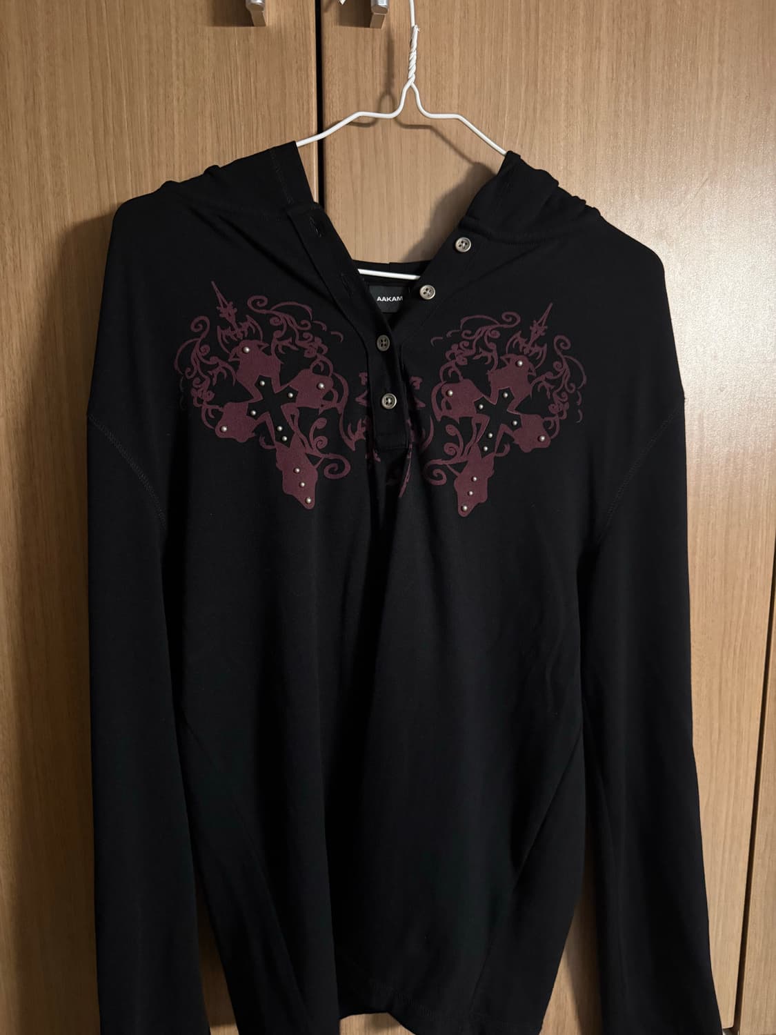 Studded CROS2 Hooded Long Sleeve (Black) | 후루츠패밀리 Studded CROS2 Hooded Long Sleeve (Black) | 후루츠패밀리