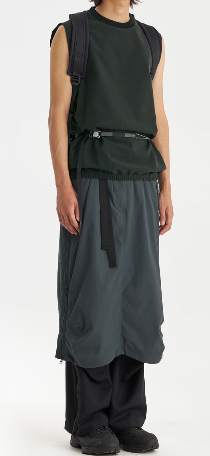 50) Gr10k Arc Skirt-Convoy Grey | 후루츠패밀리