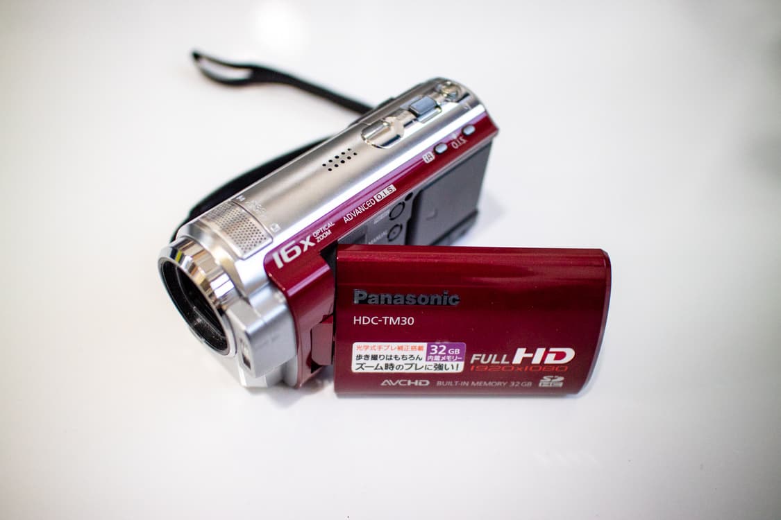 カメラ Panasonic HDC-TM30 32GB レッド