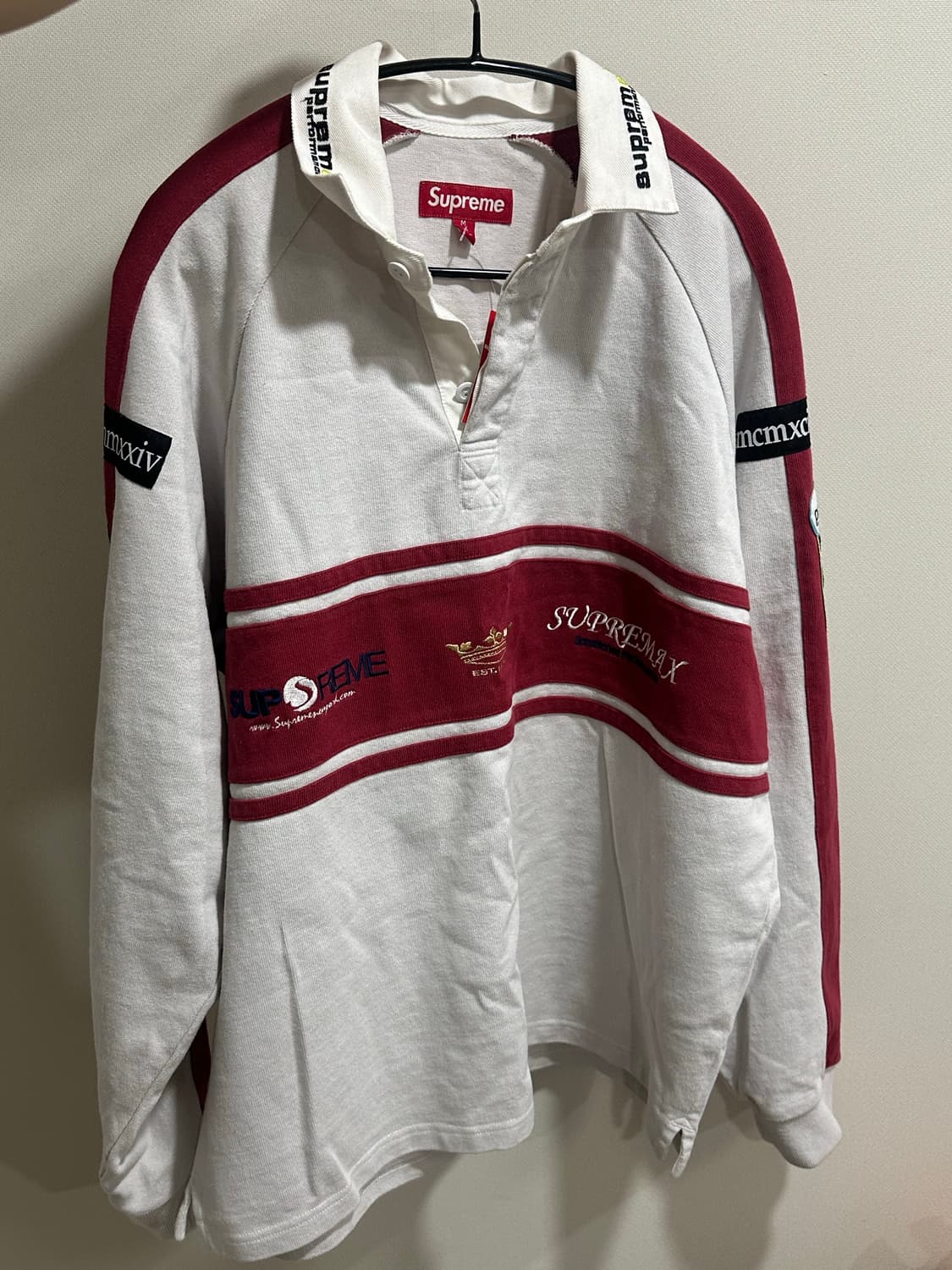 ウェア Supreme Chest Stripe Rugby L RED 24F/W Supreme Chest Stripe Rugby L RED 24F/W