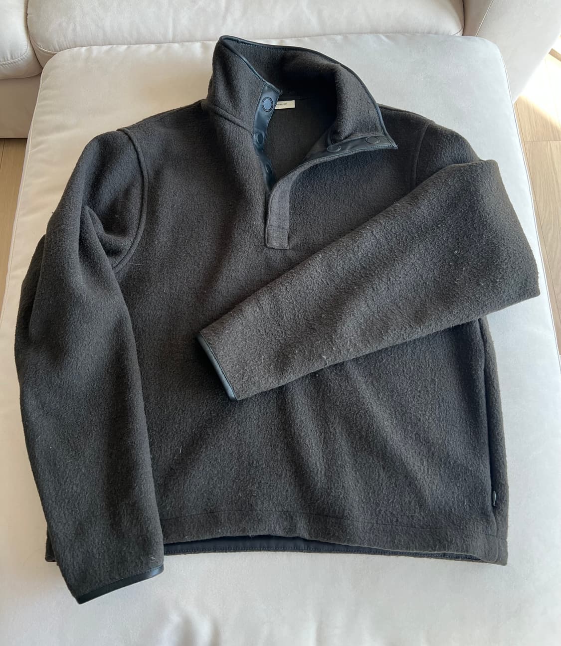 M] Vuja de Scott Affix Fleece Sweater | 후루츠패밀리