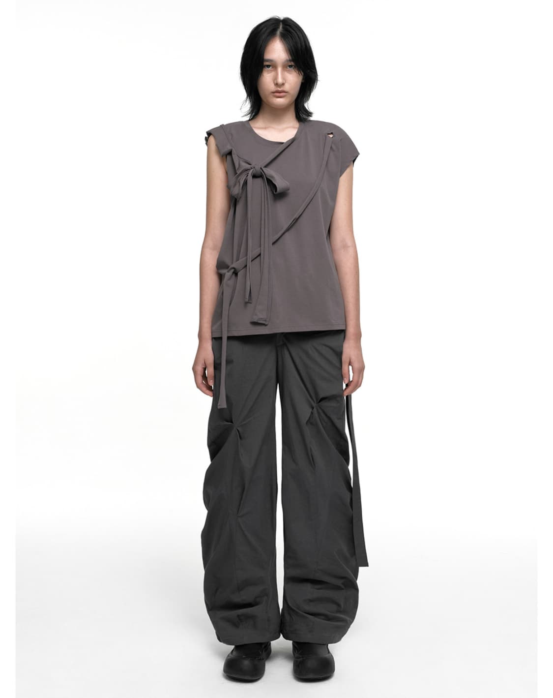 【NACHE】DISTORTED DRAPING PANTS (UNISEX) NACHE】DISTORTED DRAPING PANTS (UNISEX) 【公式通販】