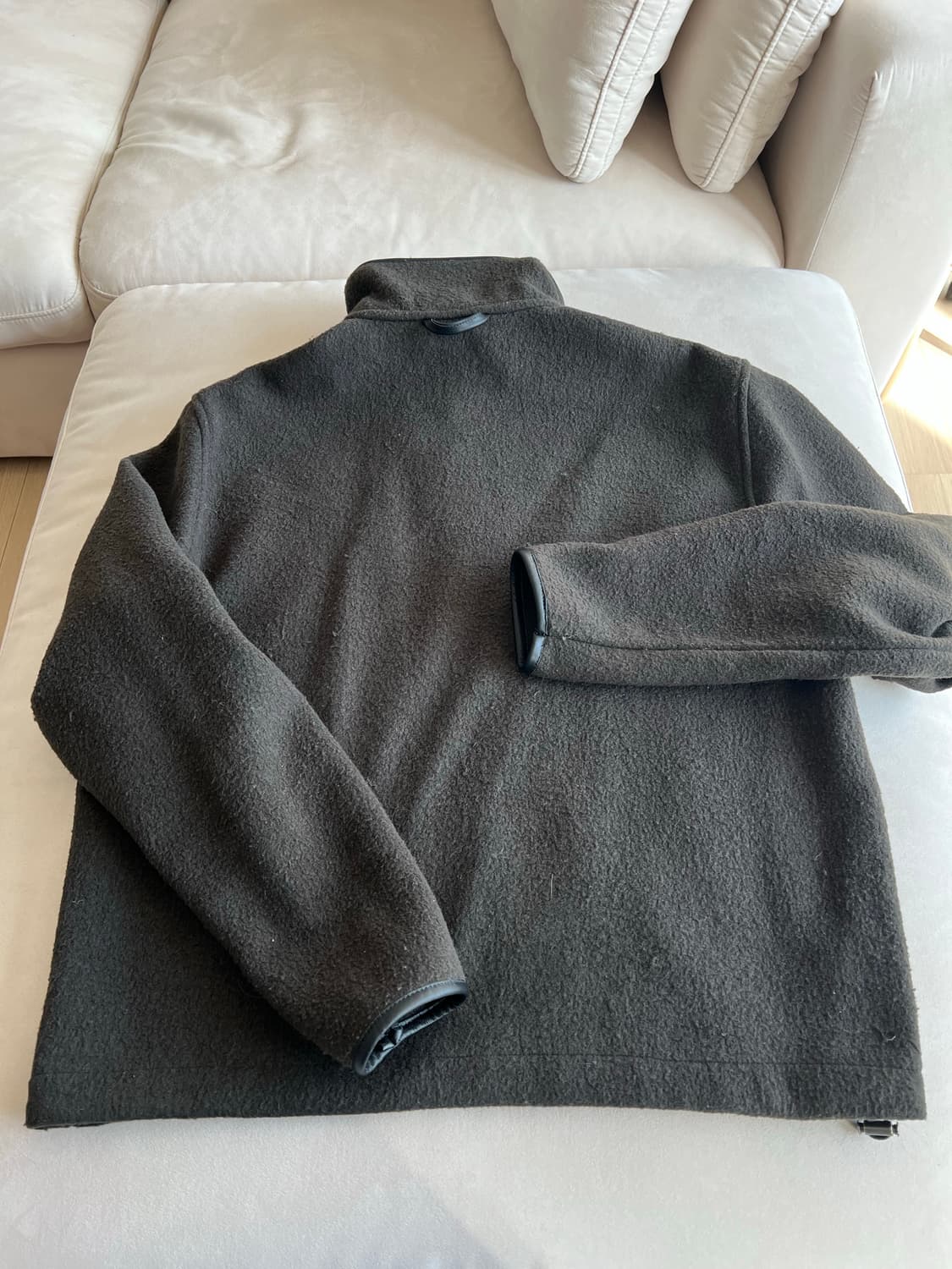 M] Vuja de Scott Affix Fleece Sweater | 후루츠패밀리
