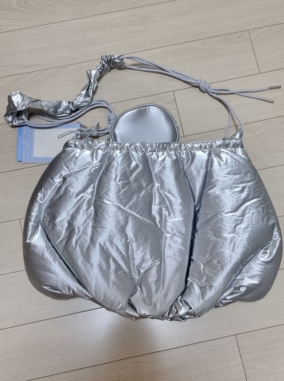 타입서비스 글로시 셔링 호보백Glossy Shirring Hobo Bag