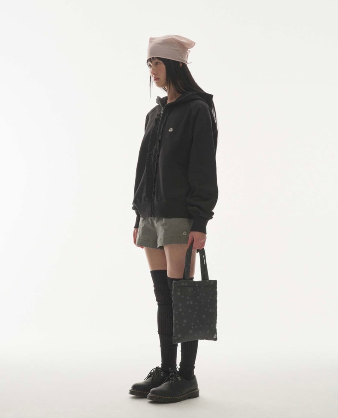 Coyseio RUFFLE LACE HOOD ZIP-UP BLACK | 후루츠패밀리