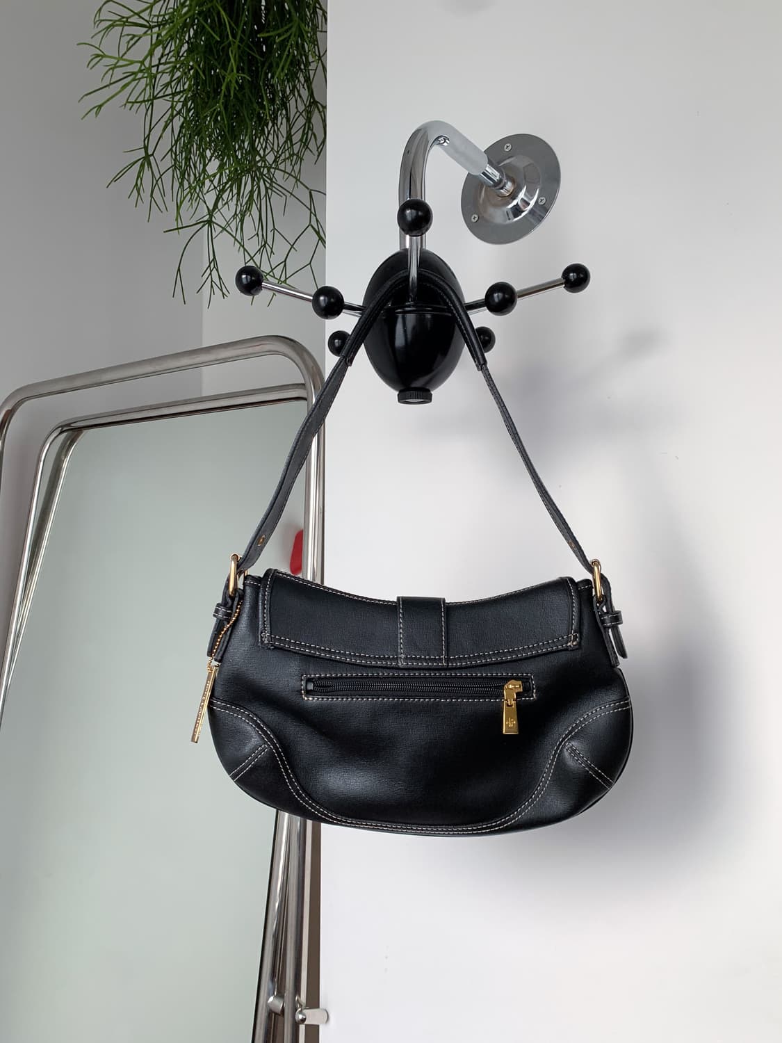 Hardy Amies Shoulder Bag | 후루츠패밀리