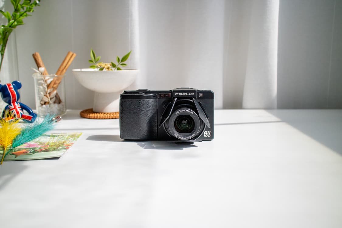 Ricoh Caplio GX100 + VF-1 + LC-1 美品 Amazon | RICOH Caplio (キャプリオ) GX100 VF KIT | コンパクト